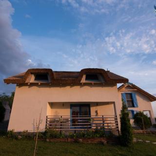 Sunrise House - Image 2